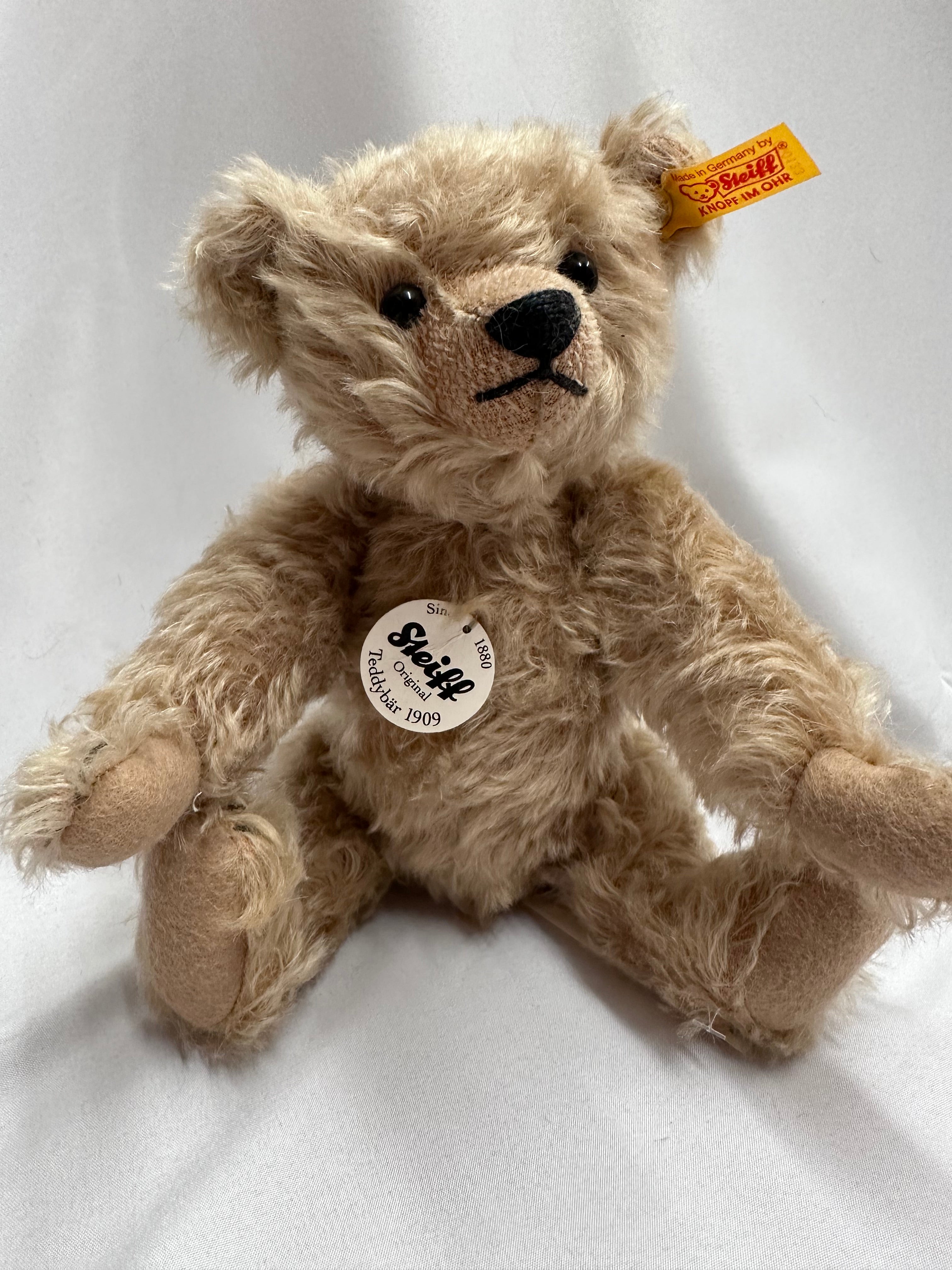 Steiff classic 1909 teddy bear on sale